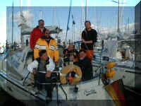crew01.jpg (47391 Byte)